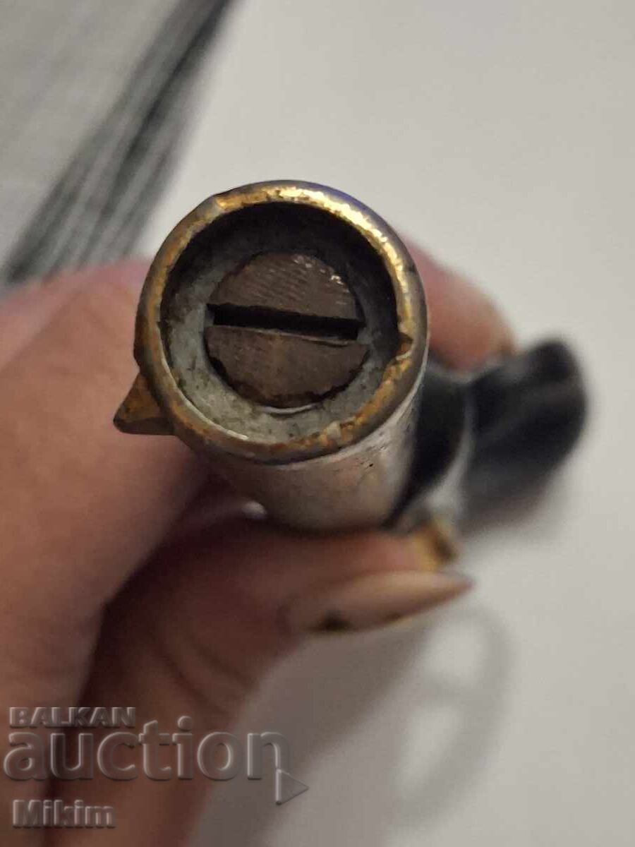 Licitație Brichetă pe benzină 2