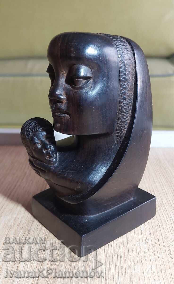 Sculptură în lemn de abanos pentru cunoscători cu preț € 20.00 | 39.12 BGN Sculptură în lemn de abanos pentru cunoscători cu preț € 20.00 | 39.12 BGN