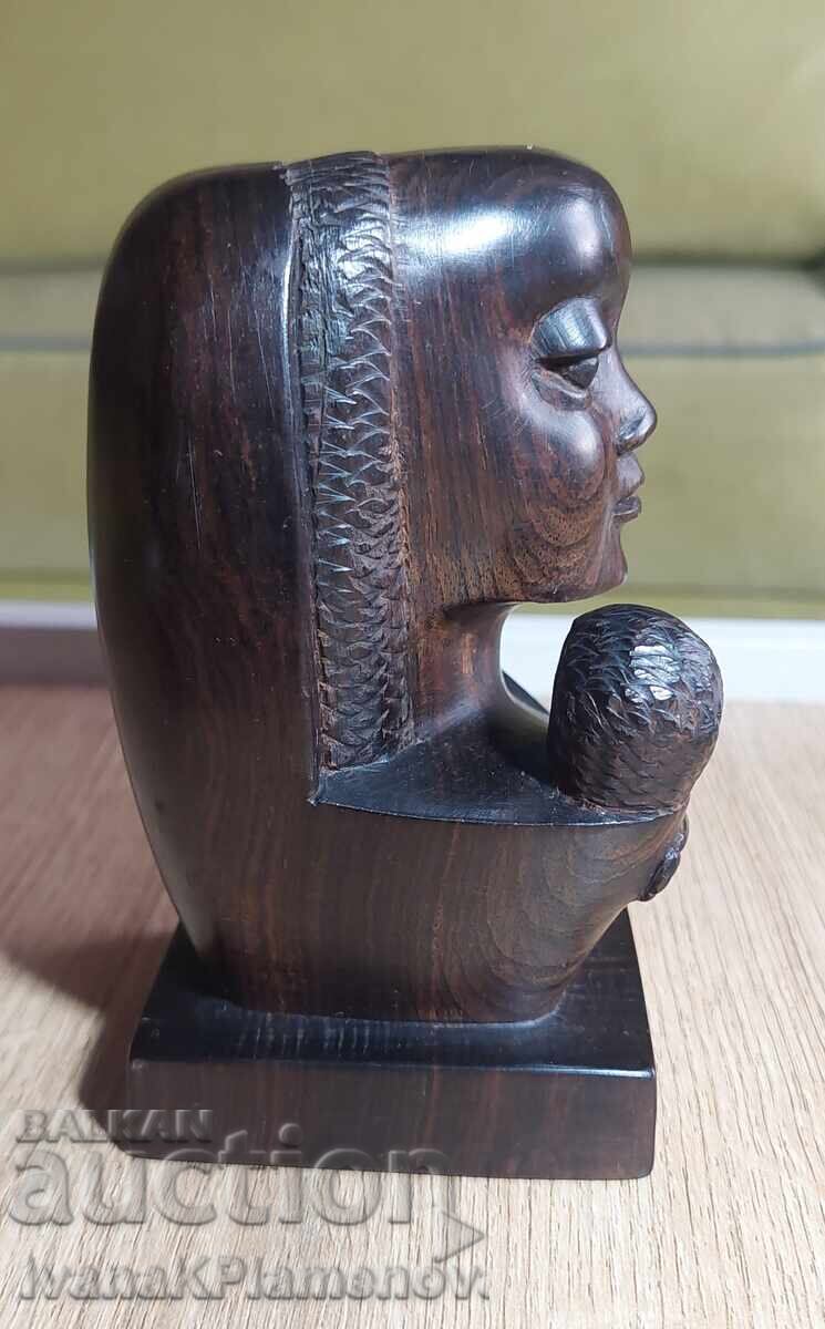 Licitație Sculptură în lemn de abanos pentru cunoscători Licitație Sculptură în lemn de abanos pentru cunoscători