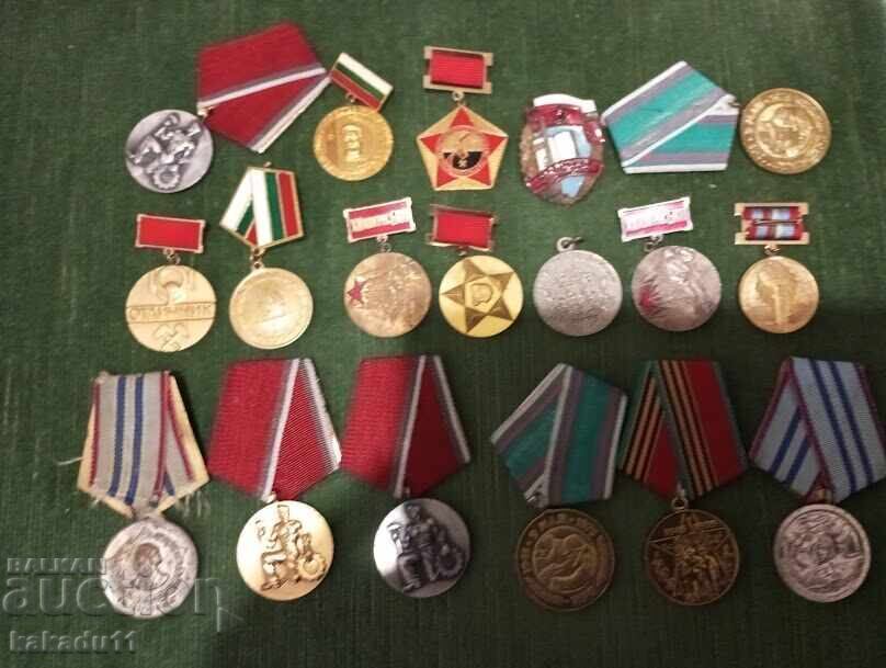 Ордени, медали с цена € 14.00 | 27.38 лв. Ордени, медали с цена € 14.00 | 27.38 лв.