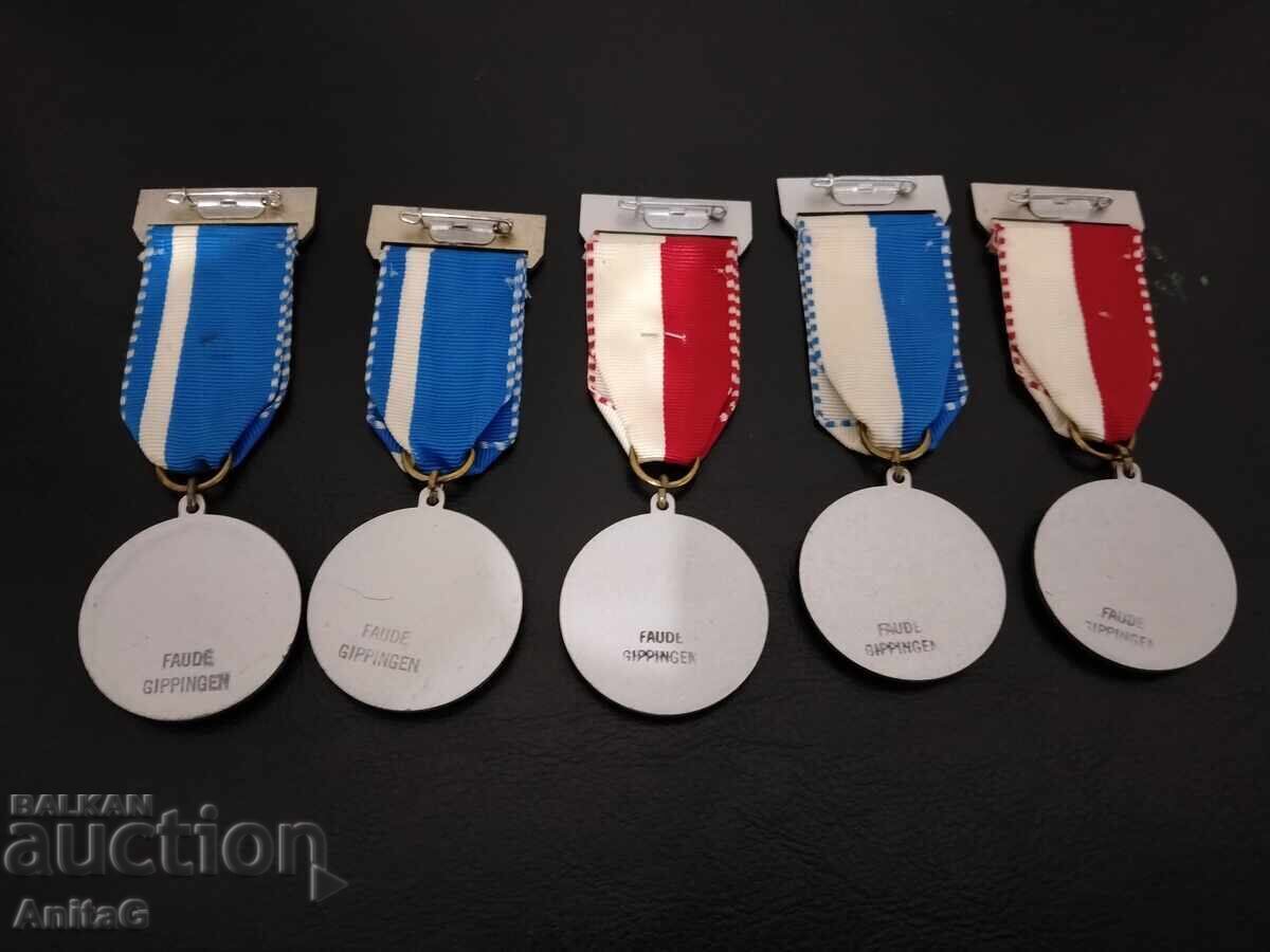 Παράδοση Σετ 5 ελβετικών μεταλλίων (1981-1985) – Faude Gippingen