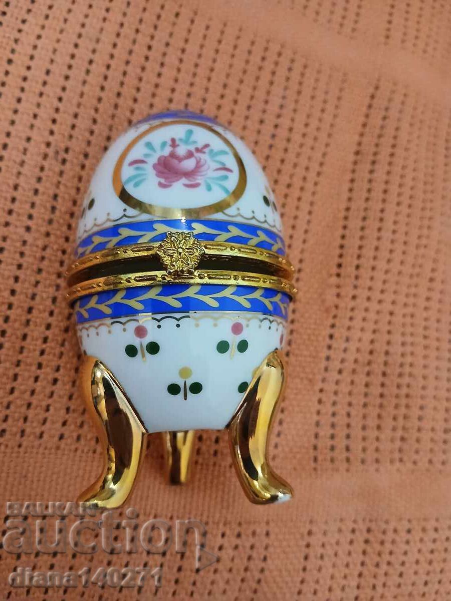 Cutie din porțelan în formă de ou, 10 cm