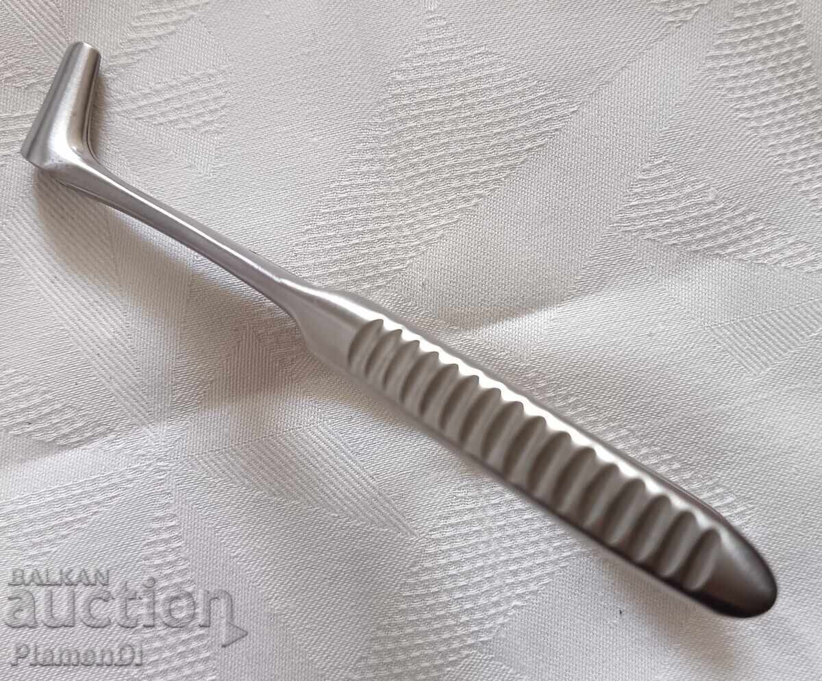 Auction  Medical instrument - Nasal speculum