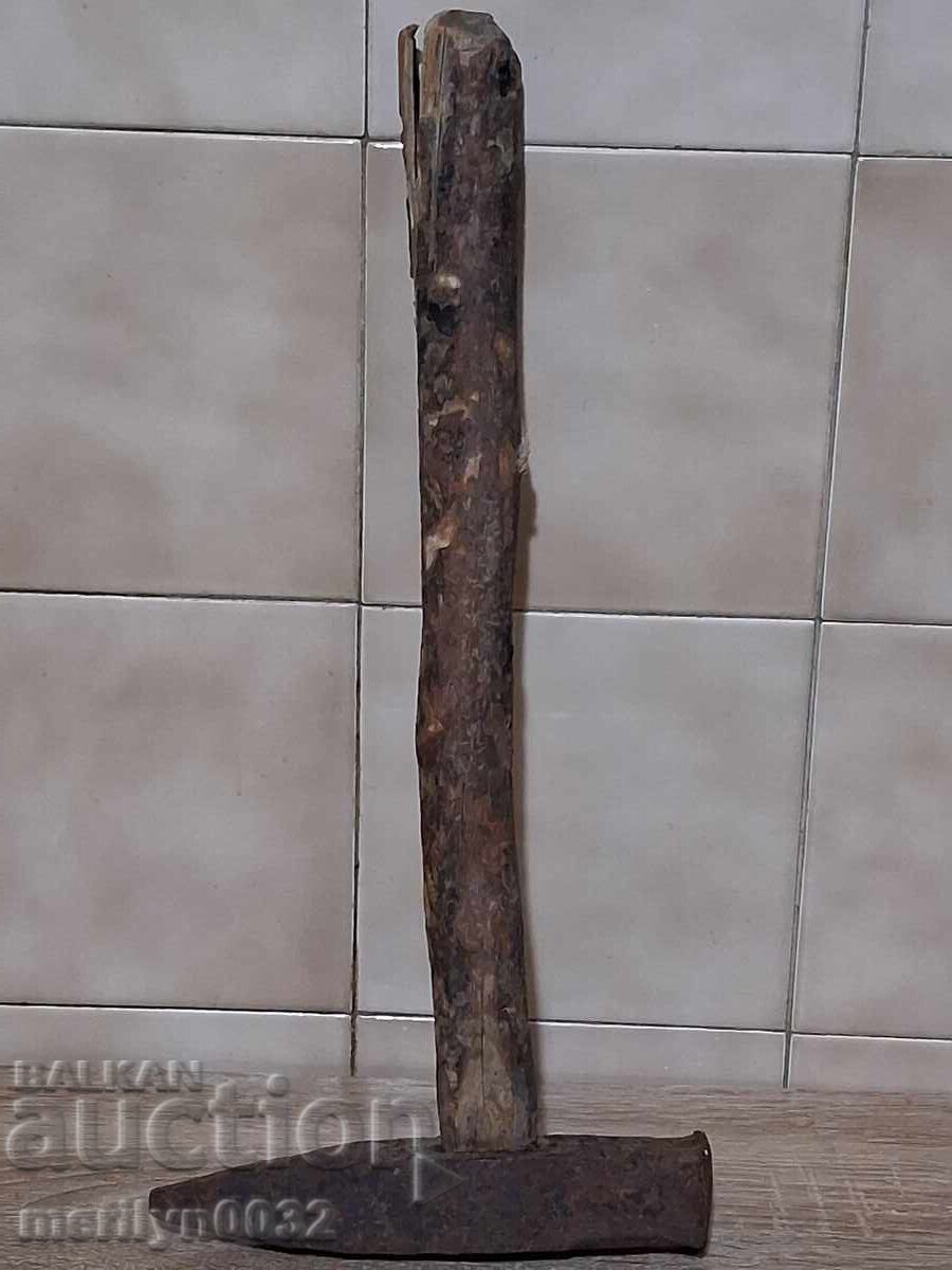 Ciocan de zidar vechi, unealtă, târnăcop cu preț € 41.57 | 81.30 BGN