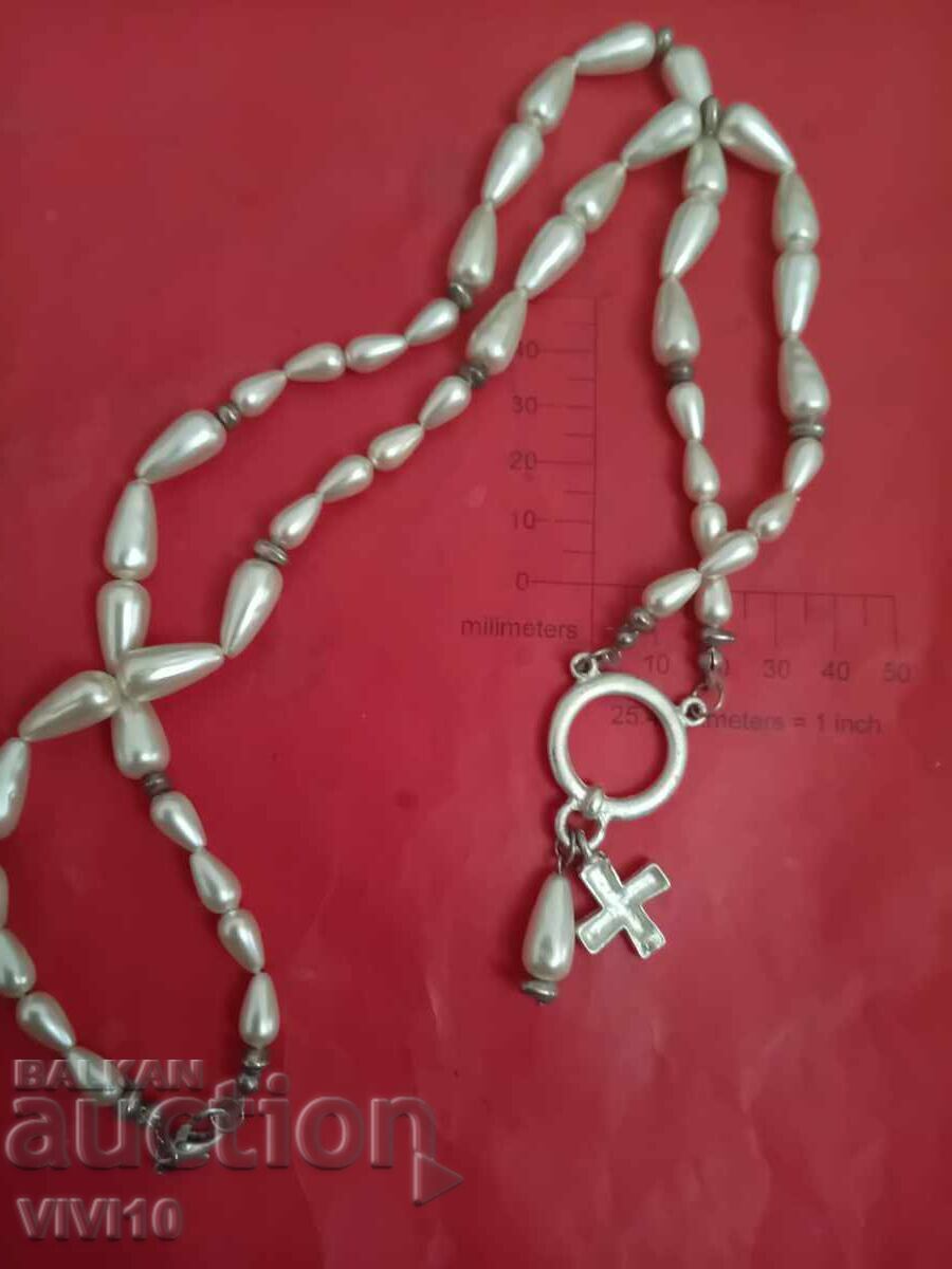 Antique Necklace, Mother-of-Pearl with price € 25.00 | 48.90 BGN Antique Necklace, Mother-of-Pearl with price € 25.00 | 48.90 BGN