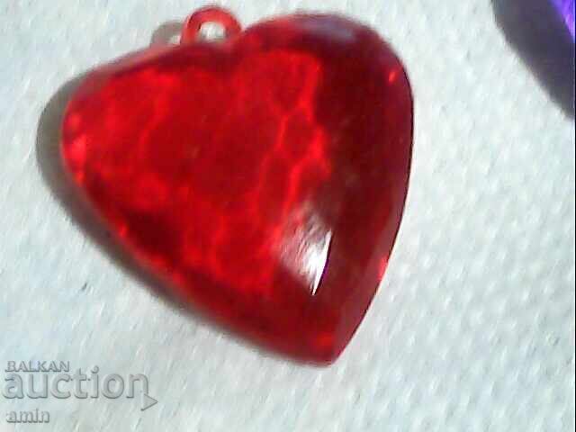 Livrarea Bucăți de inimă de cristal alb