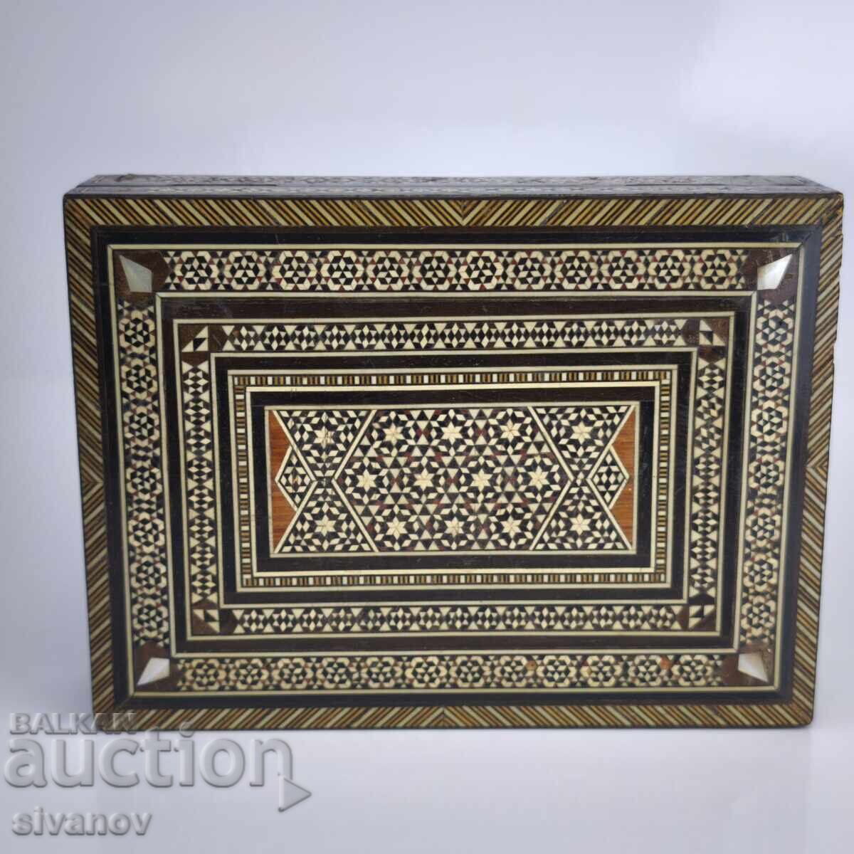 Cutie pentru bijuterii cu incrustații marqueterie Siria #6343 cu preț € 24.99 | 48.88 BGN