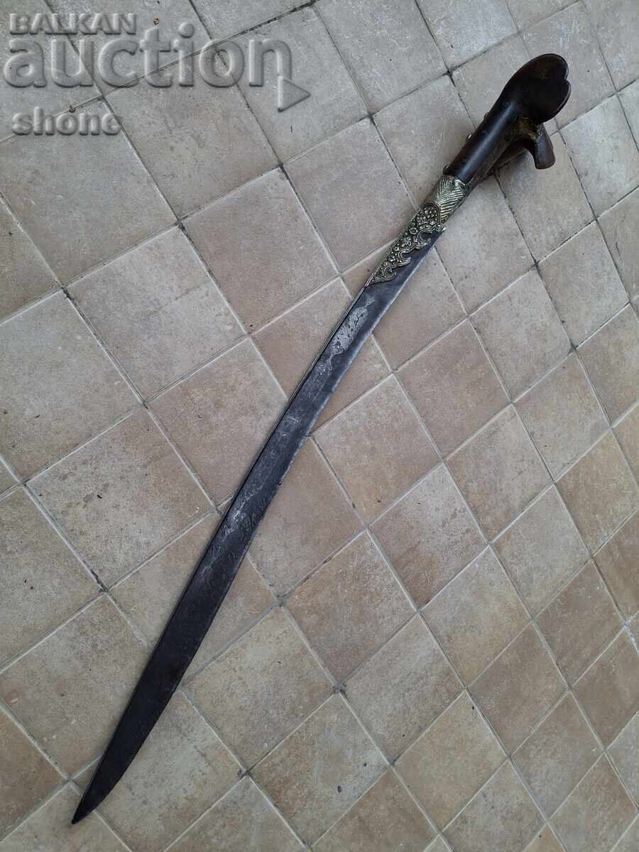 Yatagan, ostrie, kilidzh, sabya, shamshir, karakulak, kindzhal