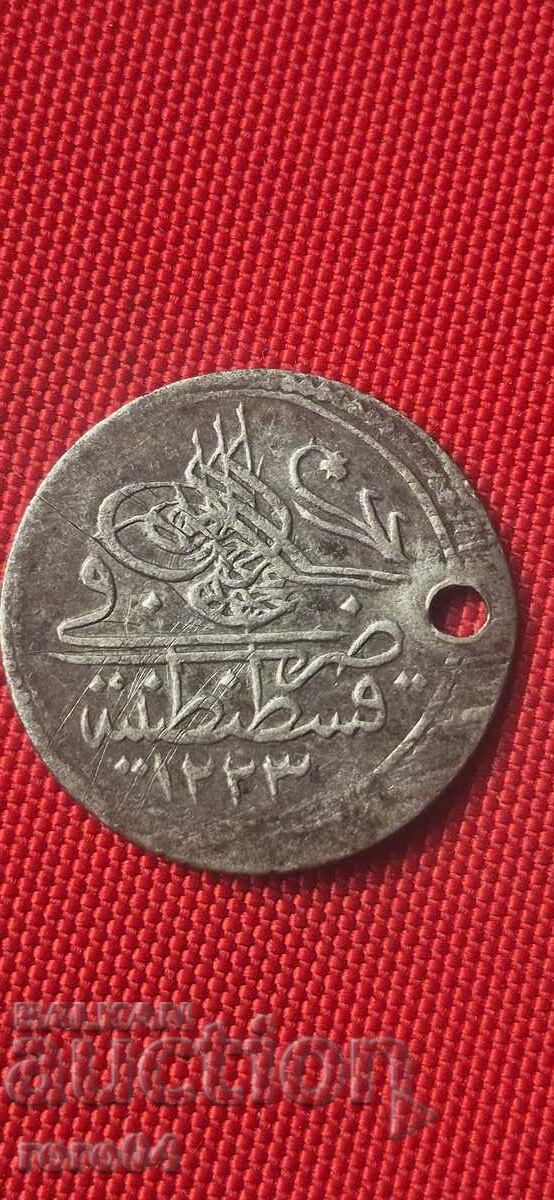 Licitație 5 PERE 1774