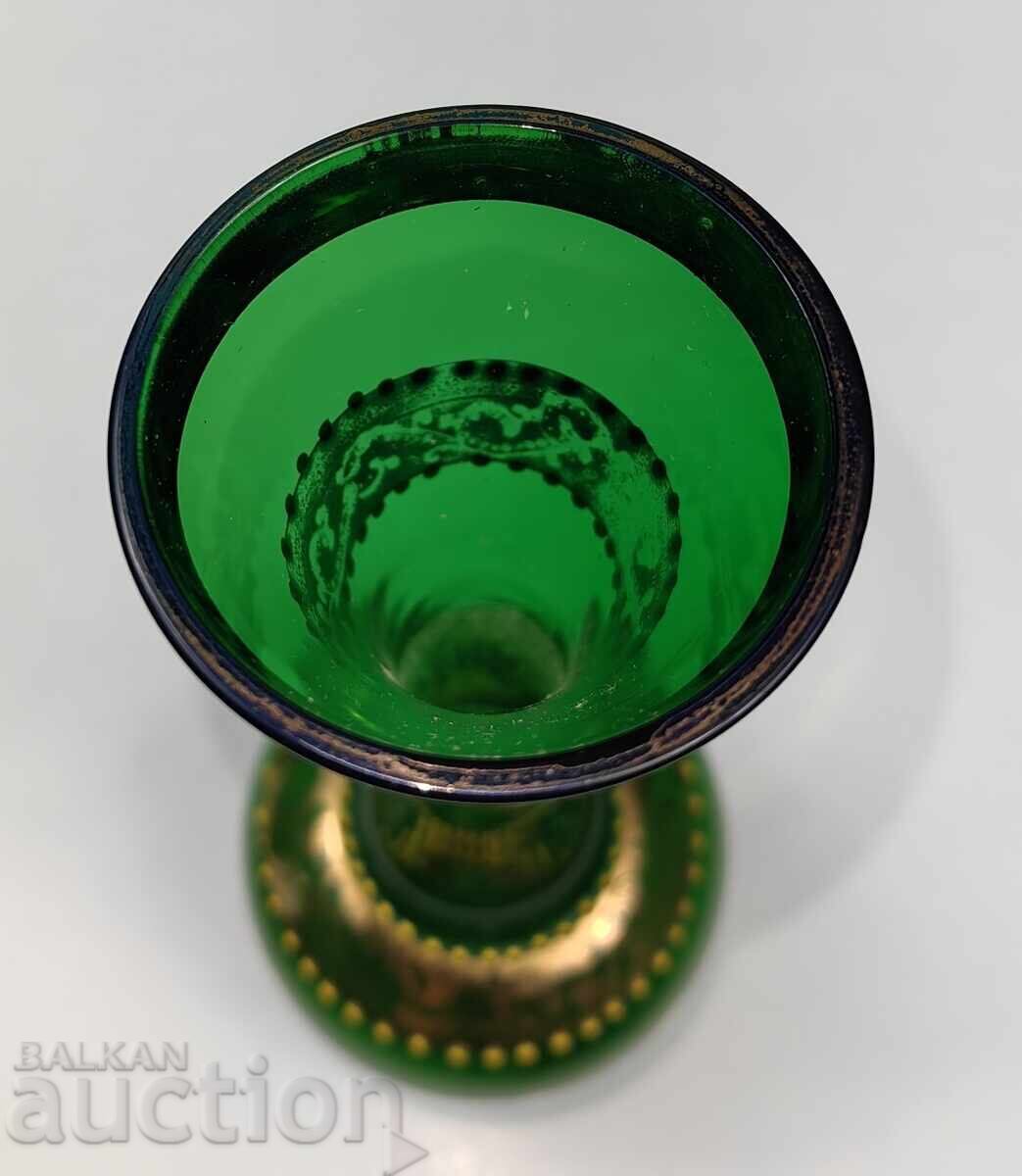 Livrarea FOARTE VECHE VAZĂ DE STICLĂ PICTATĂ MANUAL, VAZUȚĂ, AURITĂ Livrarea FOARTE VECHE VAZĂ DE STICLĂ PICTATĂ MANUAL, VAZUȚĂ, AURITĂ