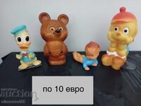 Jucării vechi din cauciuc din epoca socialistă