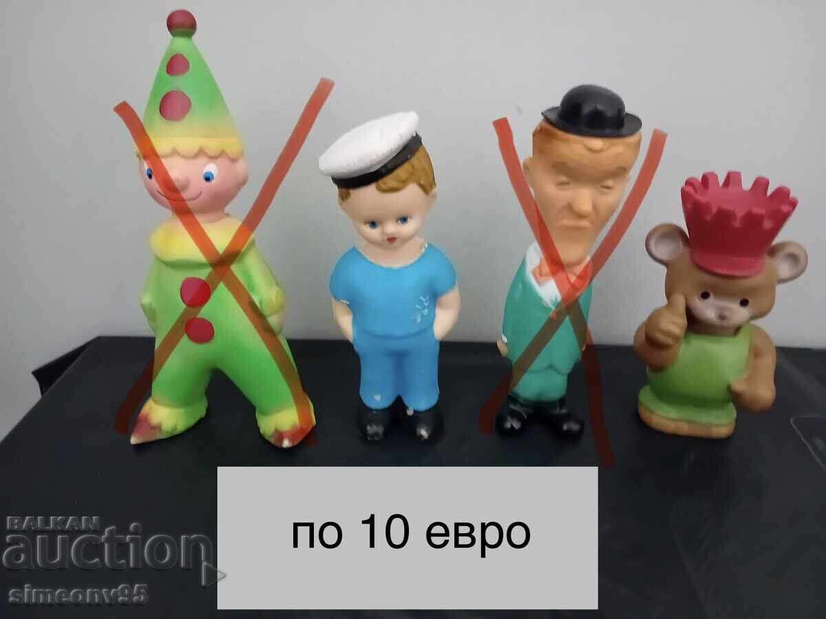 Jucării vechi din cauciuc din epoca socialistă