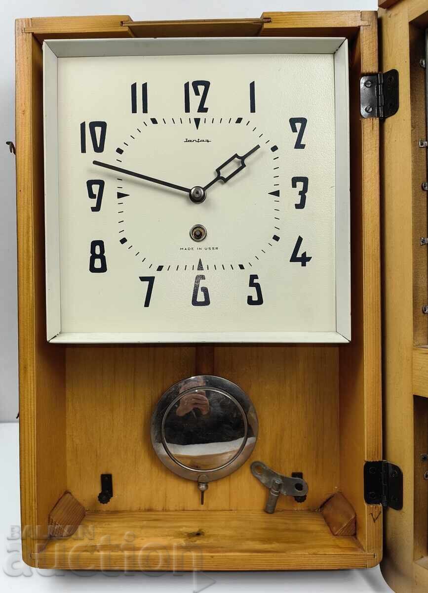 Livrarea Ceas de perete sovietic Jantar din chihlimbar, nu funcționează, pentru interior