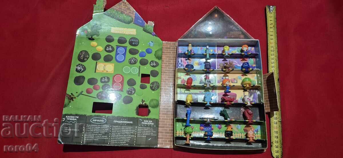 STICKIȚI - STIKEEZ - HAPPY HOME cu preț € 9.99 | 19.54 BGN