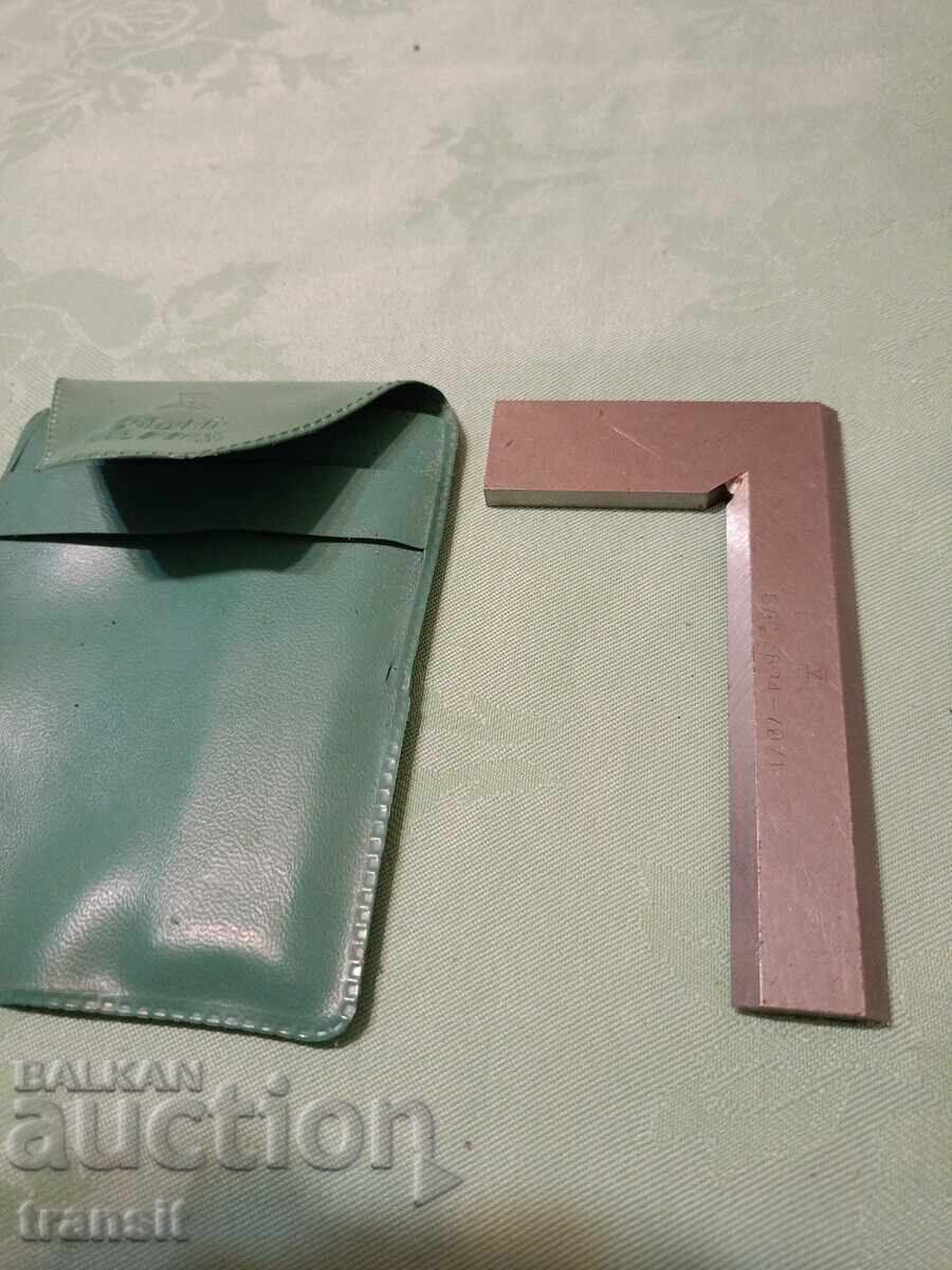 Licitație Colțar mașină 90 grade. 100/60 mm