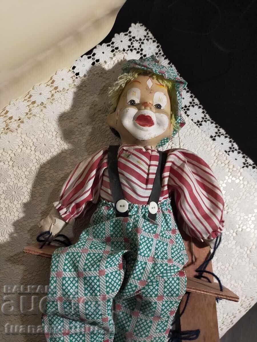 Доставка на Порцеланова кукла