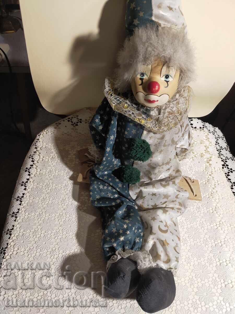 Κούκλα από πορσελάνη με τιμή € 12.00 | 23.47 BGN