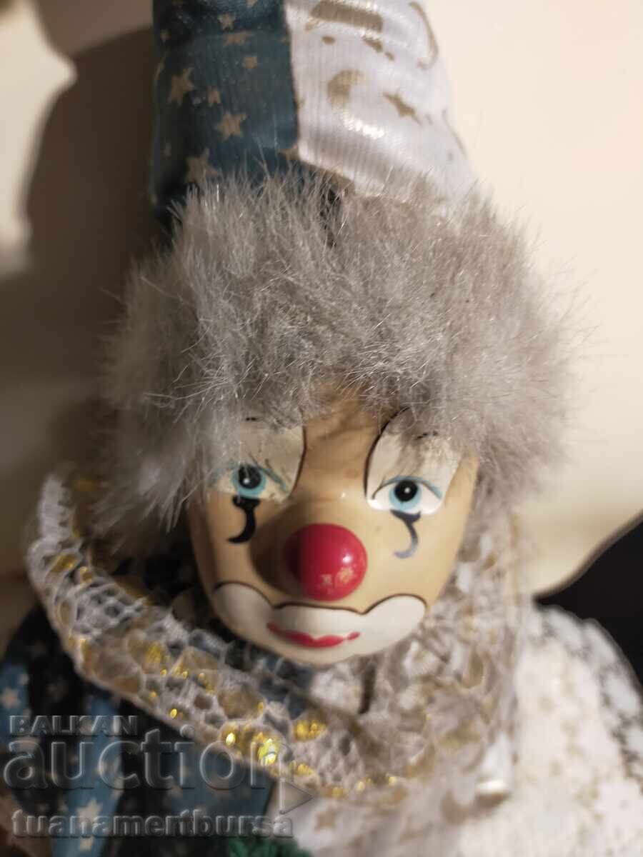 Κούκλα από πορσελάνη