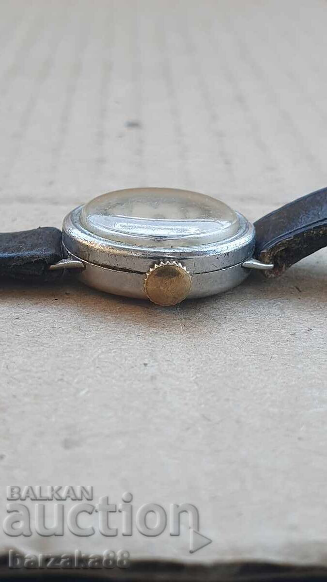 Delivery of Women's watch 30s