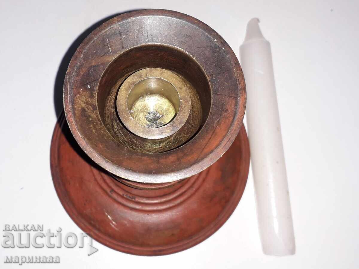Livrarea Candelabru MASIV. ALAMĂ. 863 GR Livrarea Candelabru MASIV. ALAMĂ. 863 GR