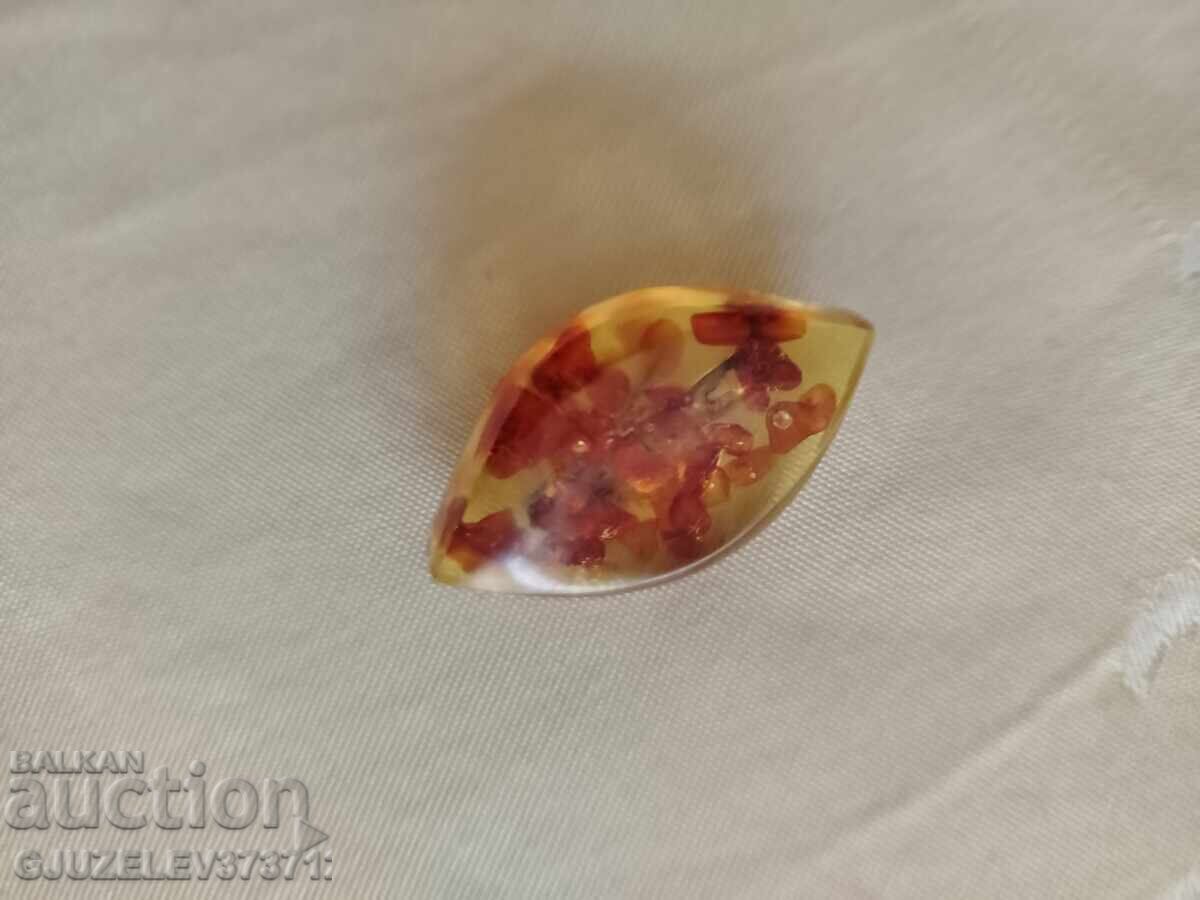 Livrarea Broșă retro din chihlimbar rusesc, bijuterie vintage Livrarea Broșă retro din chihlimbar rusesc, bijuterie vintage