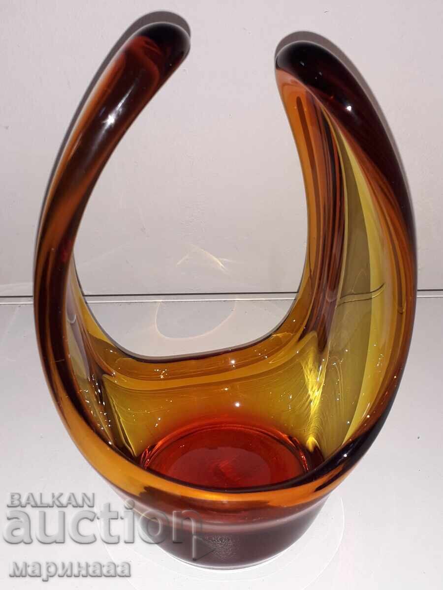 Vază masivă. R.P. Bulgaria. 1,162 kg Vază masivă. R.P. Bulgaria. 1,162 kg