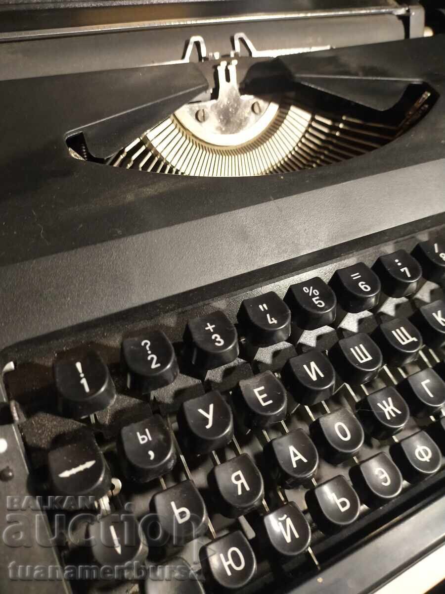 Licitație Mașină de scris