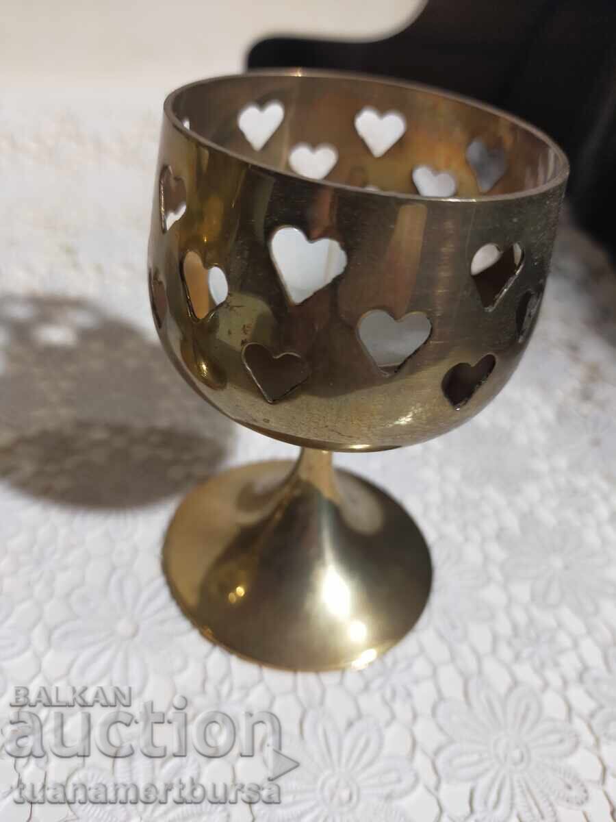 τρία μεταλλικά κηροπήγια με τιμή € 15.00 | 29.34 BGN