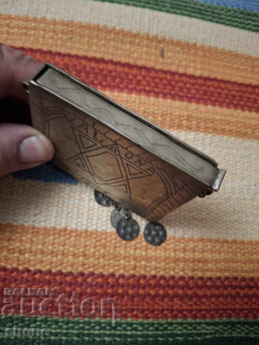 Auction A cartridge bag, a cartridge box, a powder horn, a powder flask Auction A cartridge bag, a cartridge box, a powder horn, a powder flask