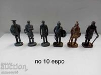 Παλιά μεταλλικά στρατιωτάκια παιχνίδια φιγούρες Kinder kinder