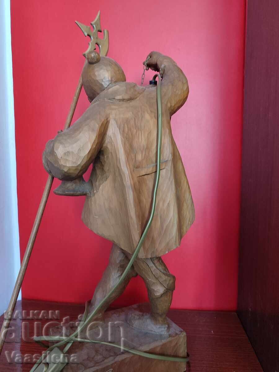 Licitație Lampă de noapte sculptată în lemn