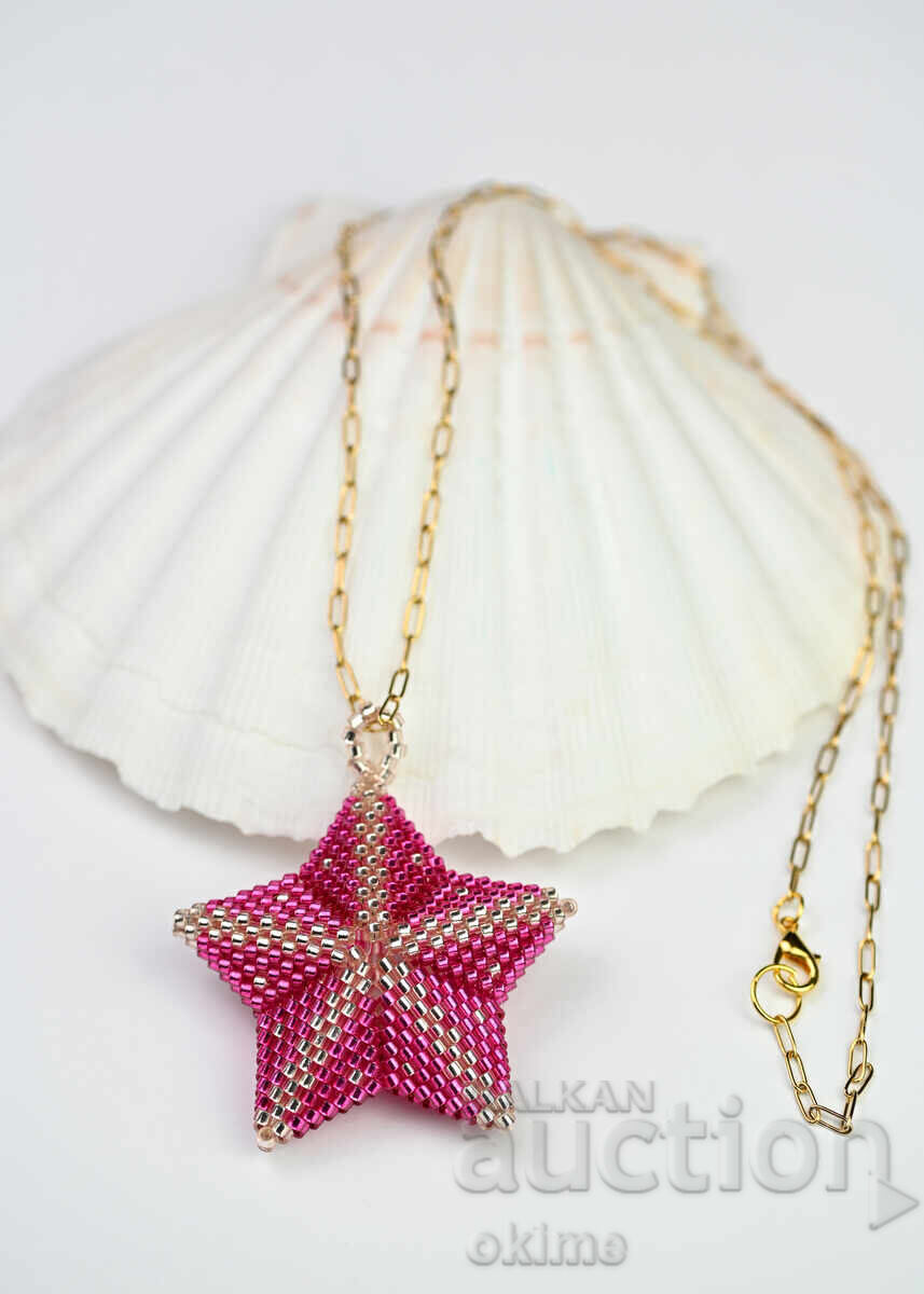 Colier stea în ciclamen și auriu cu preț € 33.60 | 65.72 BGN