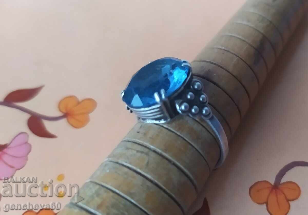 Livrarea Inel țar rus argint 875 și topaz albastru