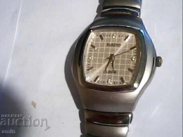 Delivery of Old beautiful 4-watch RADO works perfectly with a new battery