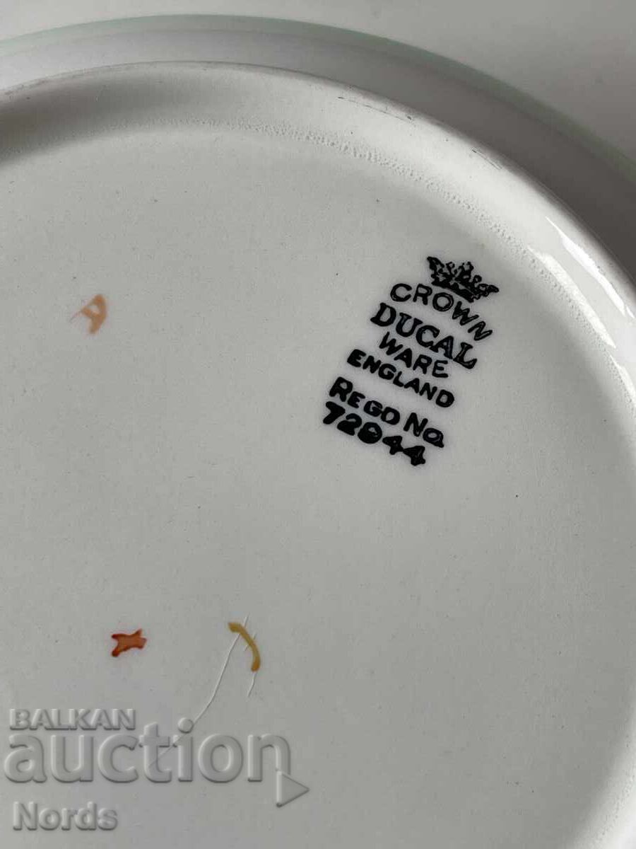 Доставка на Винтидж английска купа Crown Ducal