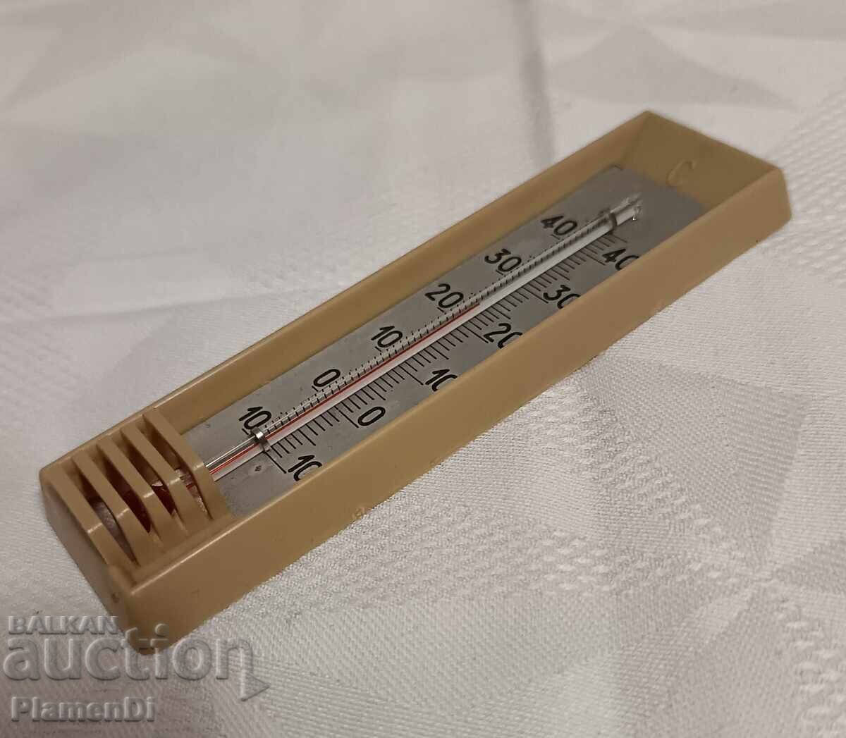 Antichitate, termometru de cameră bulgăresc vechi. 73 ani cu preț € 8.00 | 15.65 BGN Antichitate, termometru de cameră bulgăresc vechi. 73 ani cu preț € 8.00 | 15.65 BGN