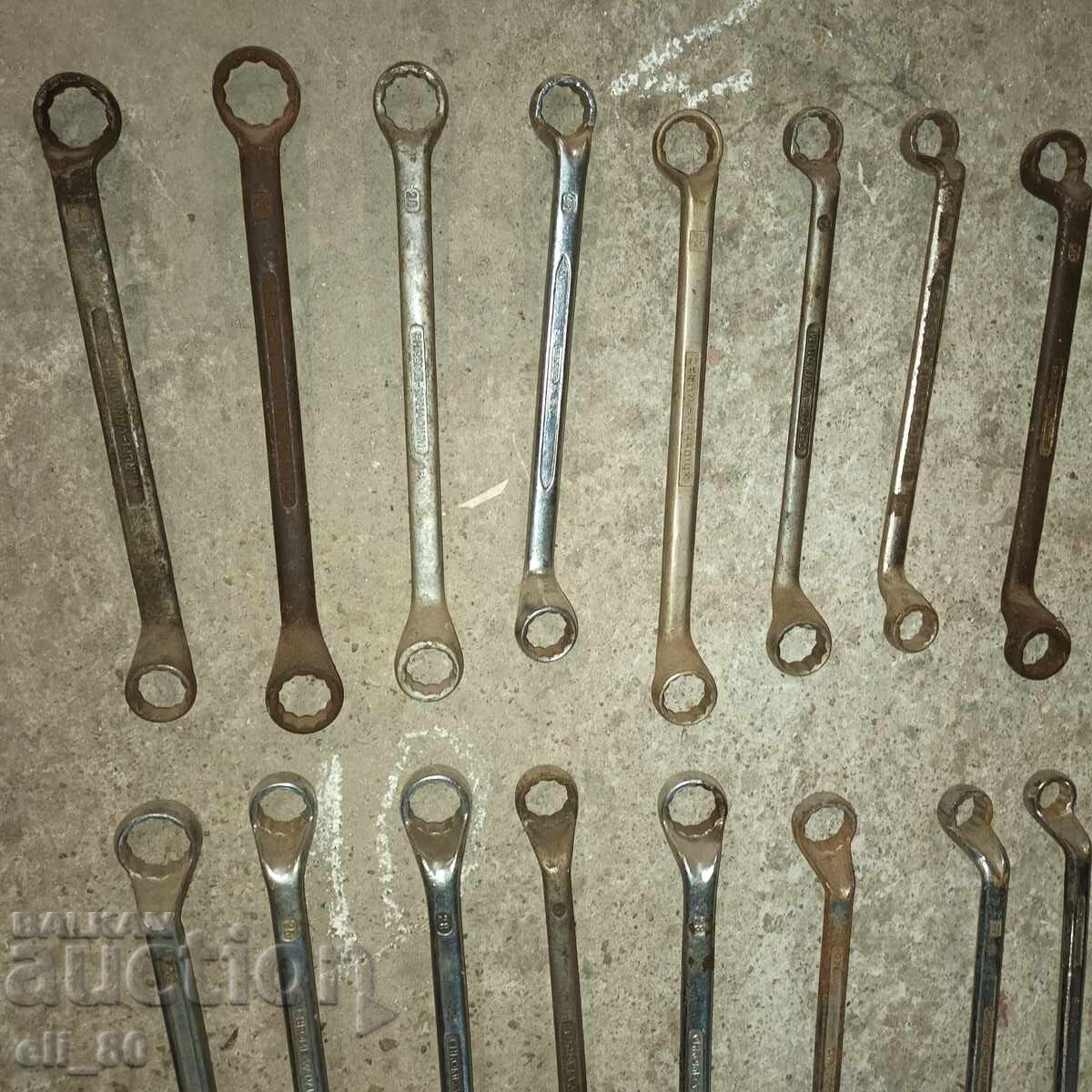 Доставка на голям лот инструменти лули 35 броя