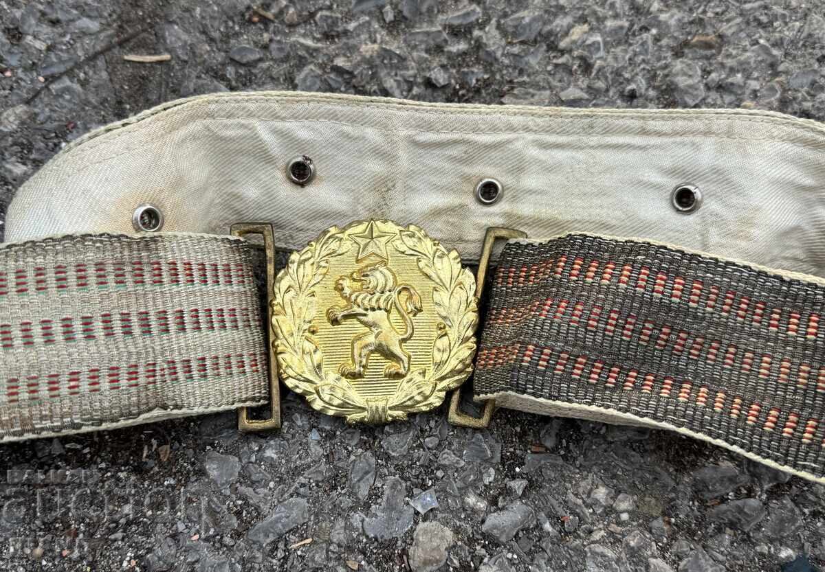 Starshi ofitserski srebŭren paraden kolan za uniforma με τιμή € 10.35 | 20.24 BGN Starshi ofitserski srebŭren paraden kolan za uniforma με τιμή € 10.35 | 20.24 BGN