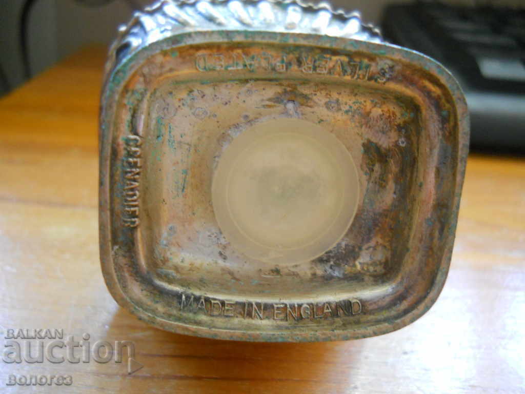 Аукцион Старинна посребрена солница "Grenadier" - Англия