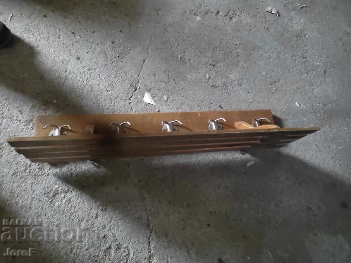 Σόκα κρεμάστρα με τιμή € 0.01 | 0.02 BGN