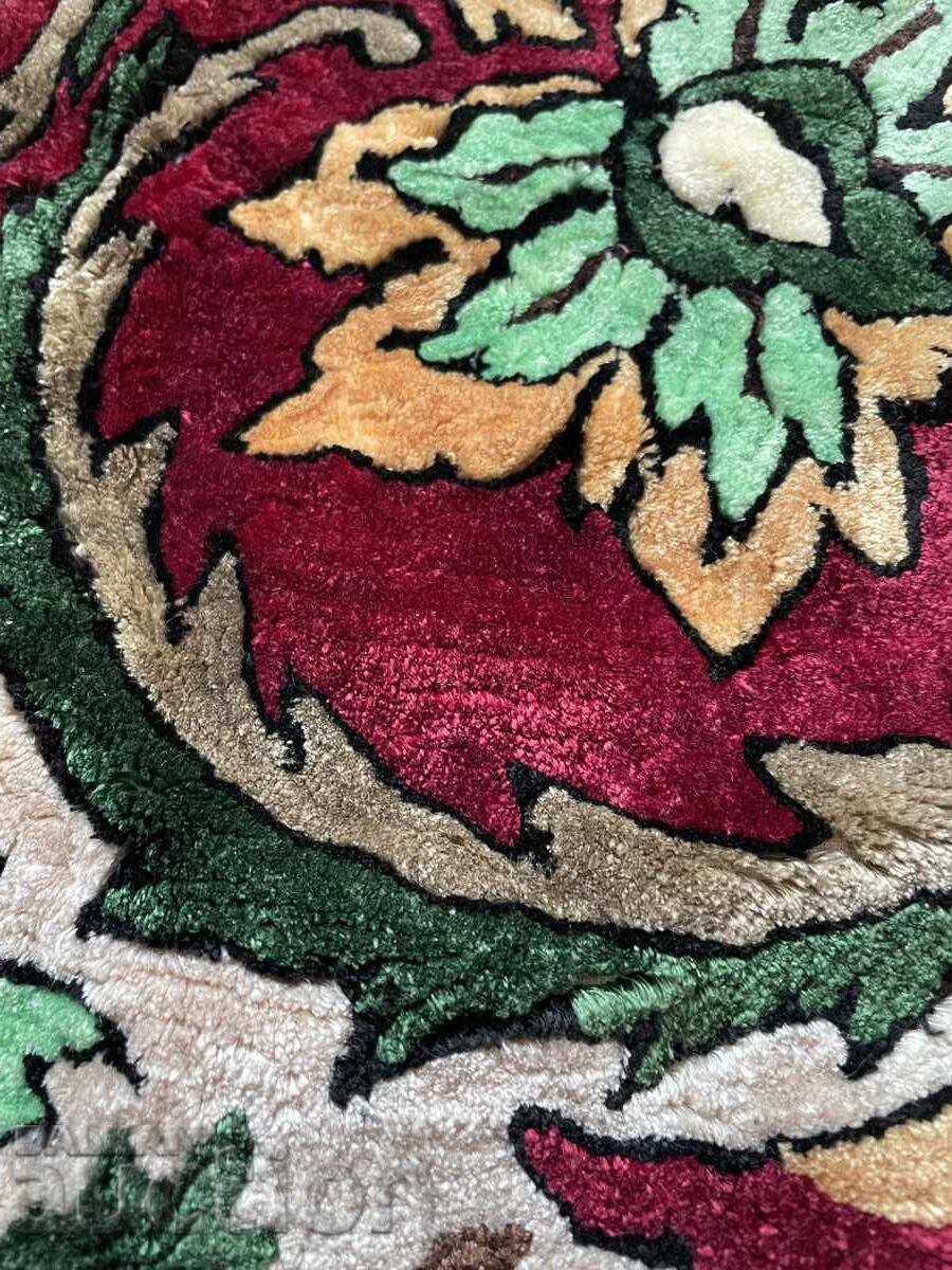 Licitație Pernă-pluș, cu spătar, 55/40 cm