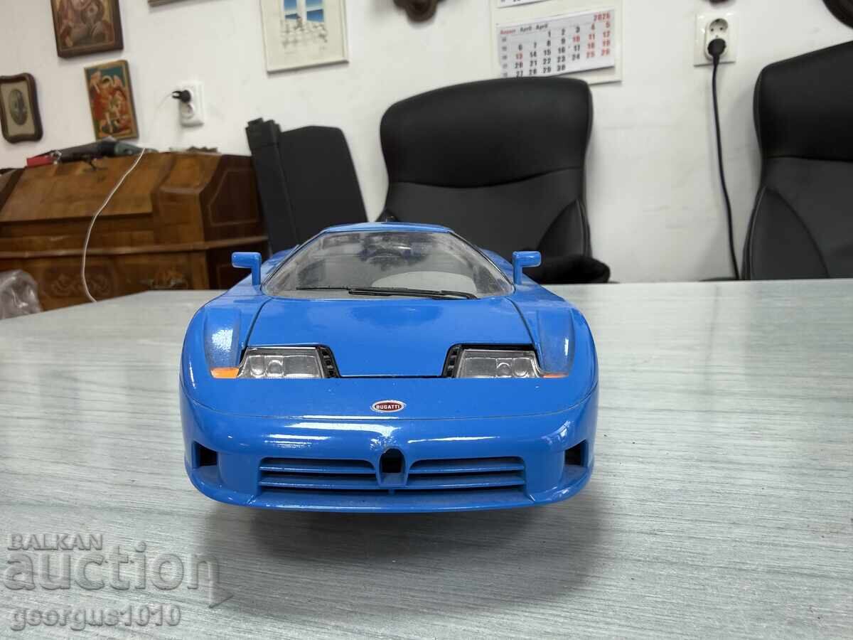 Доставка на Колекционерски модел Burago 1/18 №7996