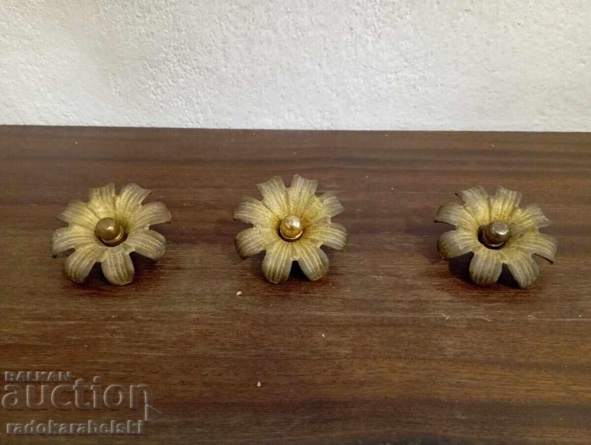 Trei bucăți flori din alamă - ornamente alamă