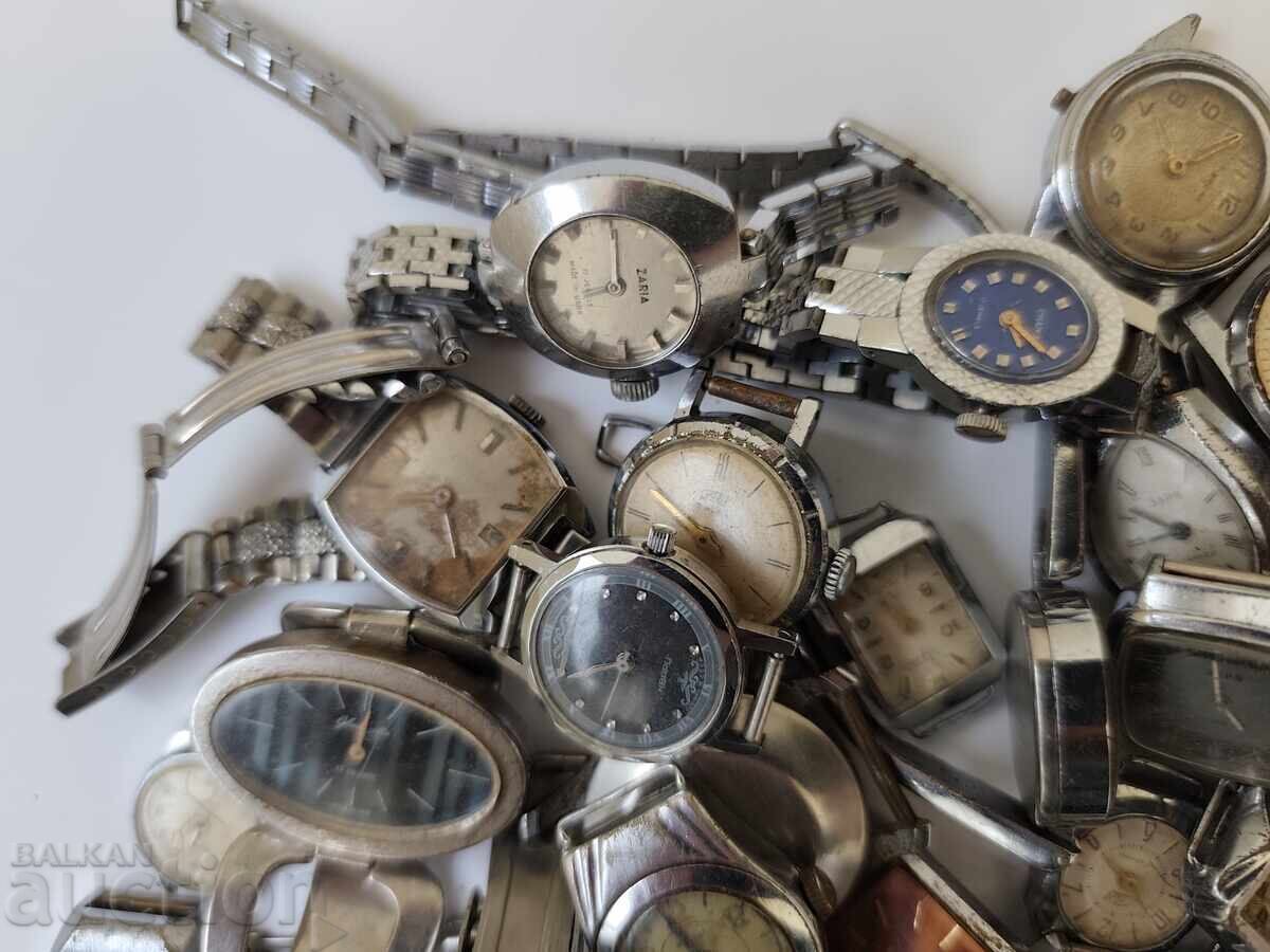 Auction 0.01€. Lot of Old Russian watches - 40 pieces - B.Z.C Auction 0.01€. Lot of Old Russian watches - 40 pieces - B.Z.C