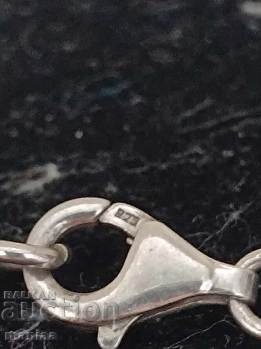 Аукцион Красиво сребърно колие маркирано 925 Аукцион Красиво сребърно колие маркирано 925