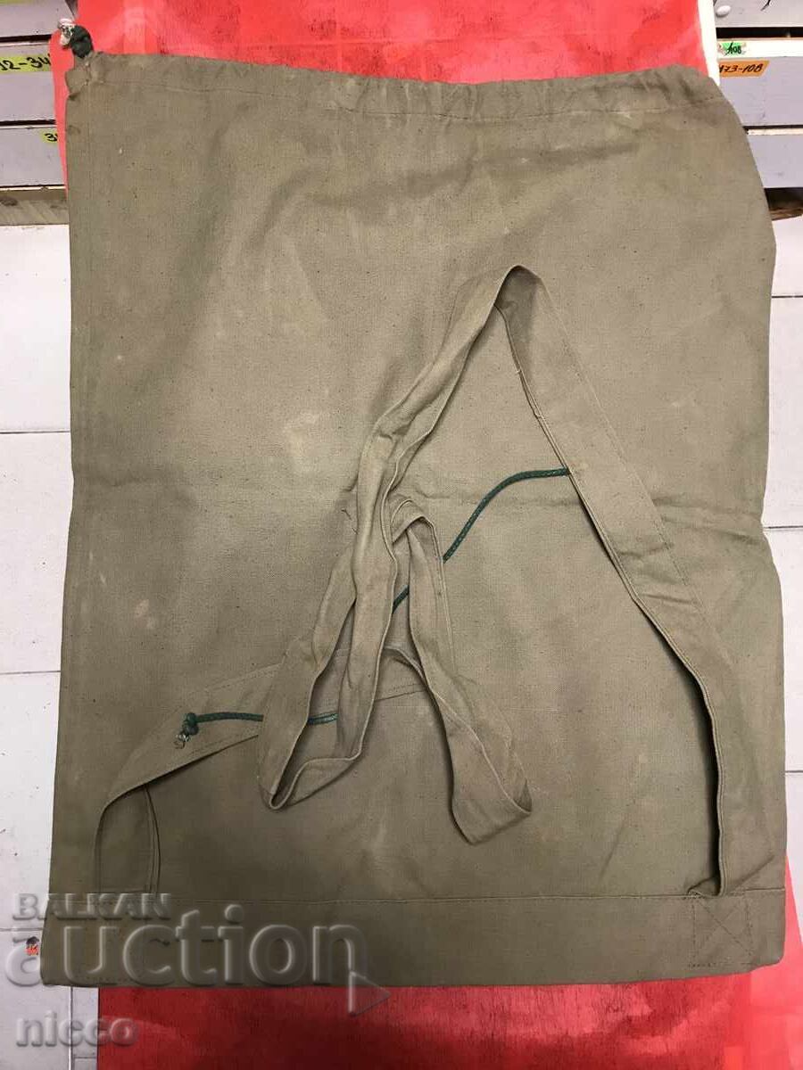 Livrarea Comodă din perioada socialistă, 2 buc