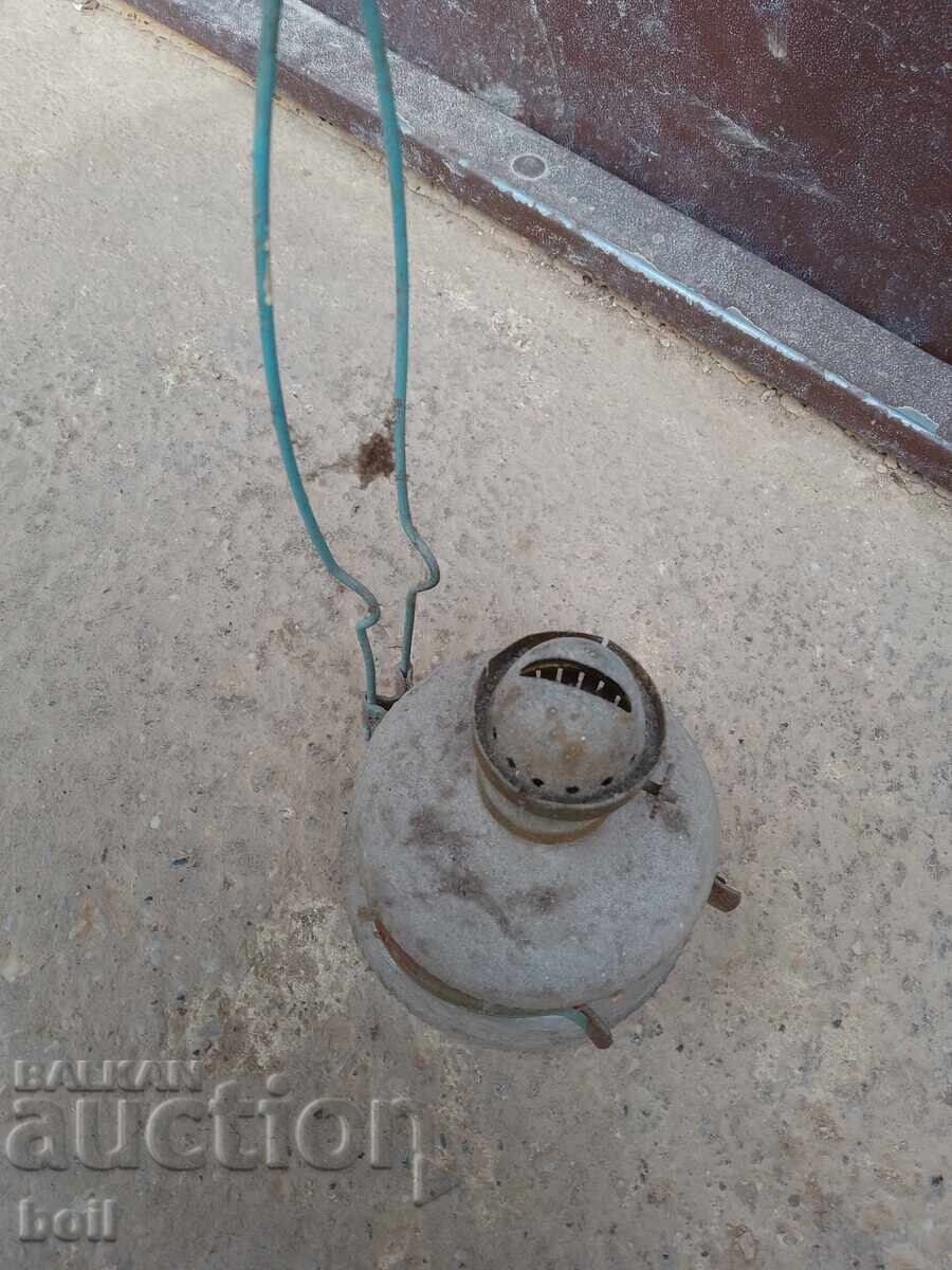 Стара газена лампа с цена € 1.00 | 1.96 лв. Стара газена лампа с цена € 1.00 | 1.96 лв.