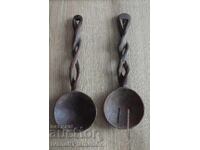 Sculpturi în lemn pentru cunoscători, două bucăți