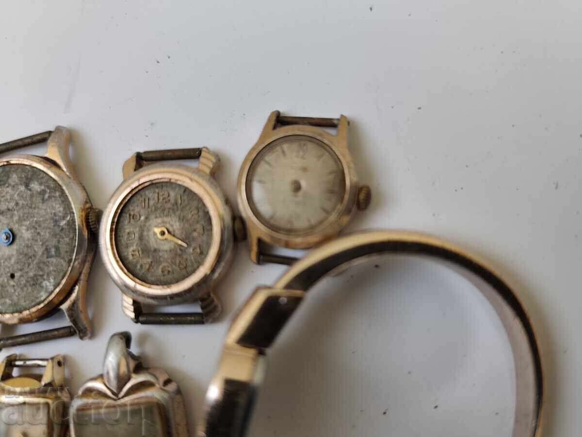 Licitație 0,01€. Lot ceasuri vechi cu rame galbene - B.Z.C