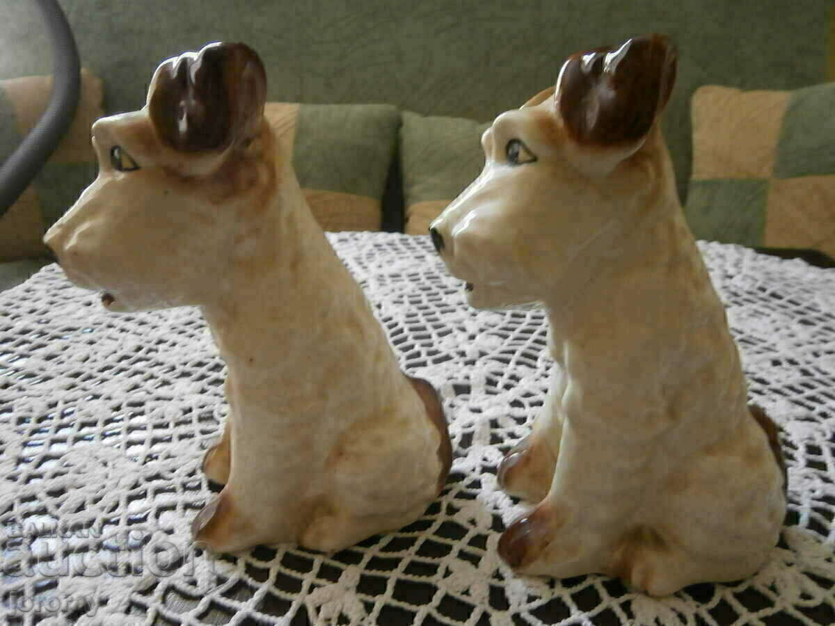 Cuplu figurine de portelan cu preț € 10.23 | 20.01 BGN